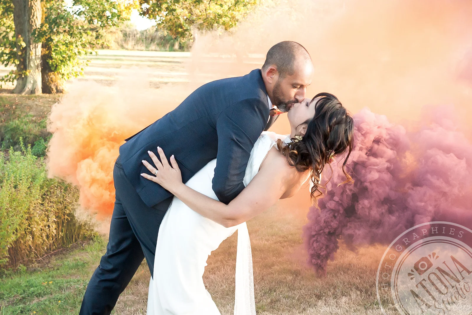 Mariage-nature-et-fumigène